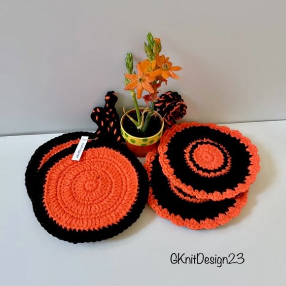 Crochet Housewarming Gift Set, Crochet Pot Holders, Crochet Kitchen Decor - Picture 1 of 12